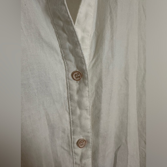 Cream/off-white button up by Violeta. Size 22. Worn once. Soft linen. - Picture 3 of 3